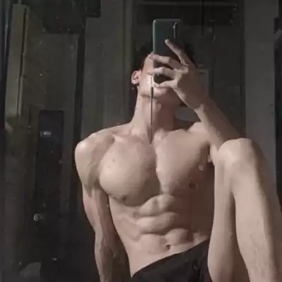 曾雅彤